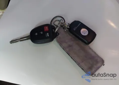 2016 Toyota Corolla Le из США, поврежденный, VIN 2T1BURHE5GC698607